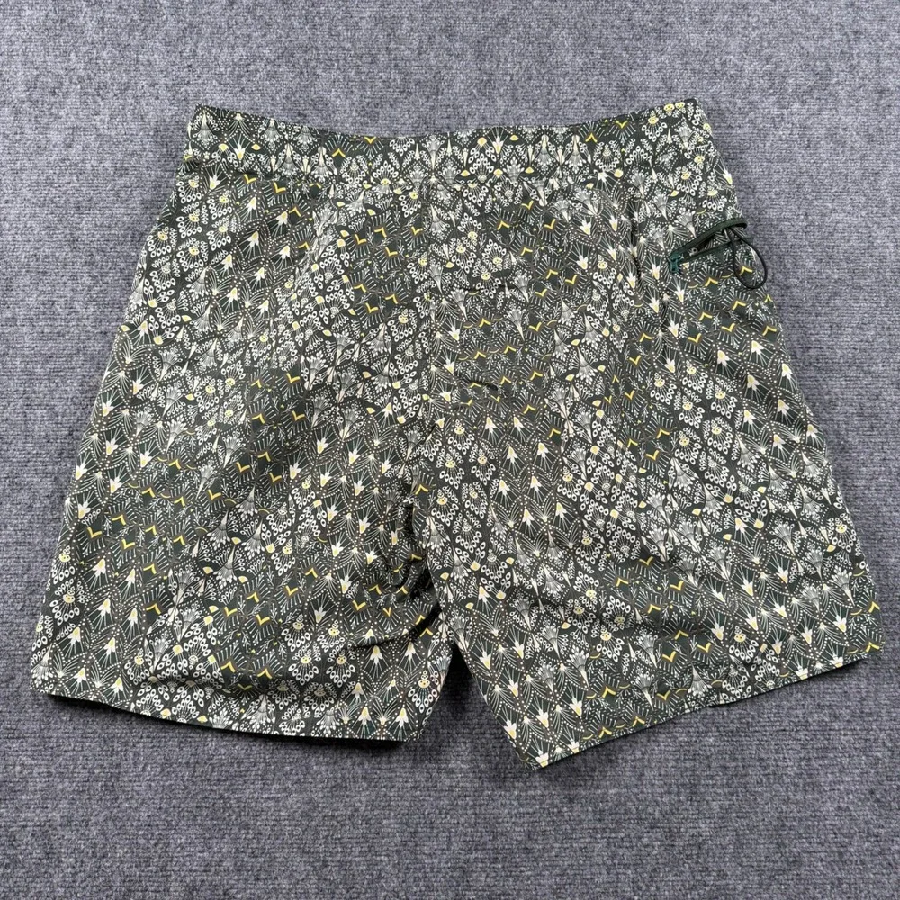 Patagonia Board Shorts Mens 38 Green Geometric Fan Print Swim Trunks Surf Beach